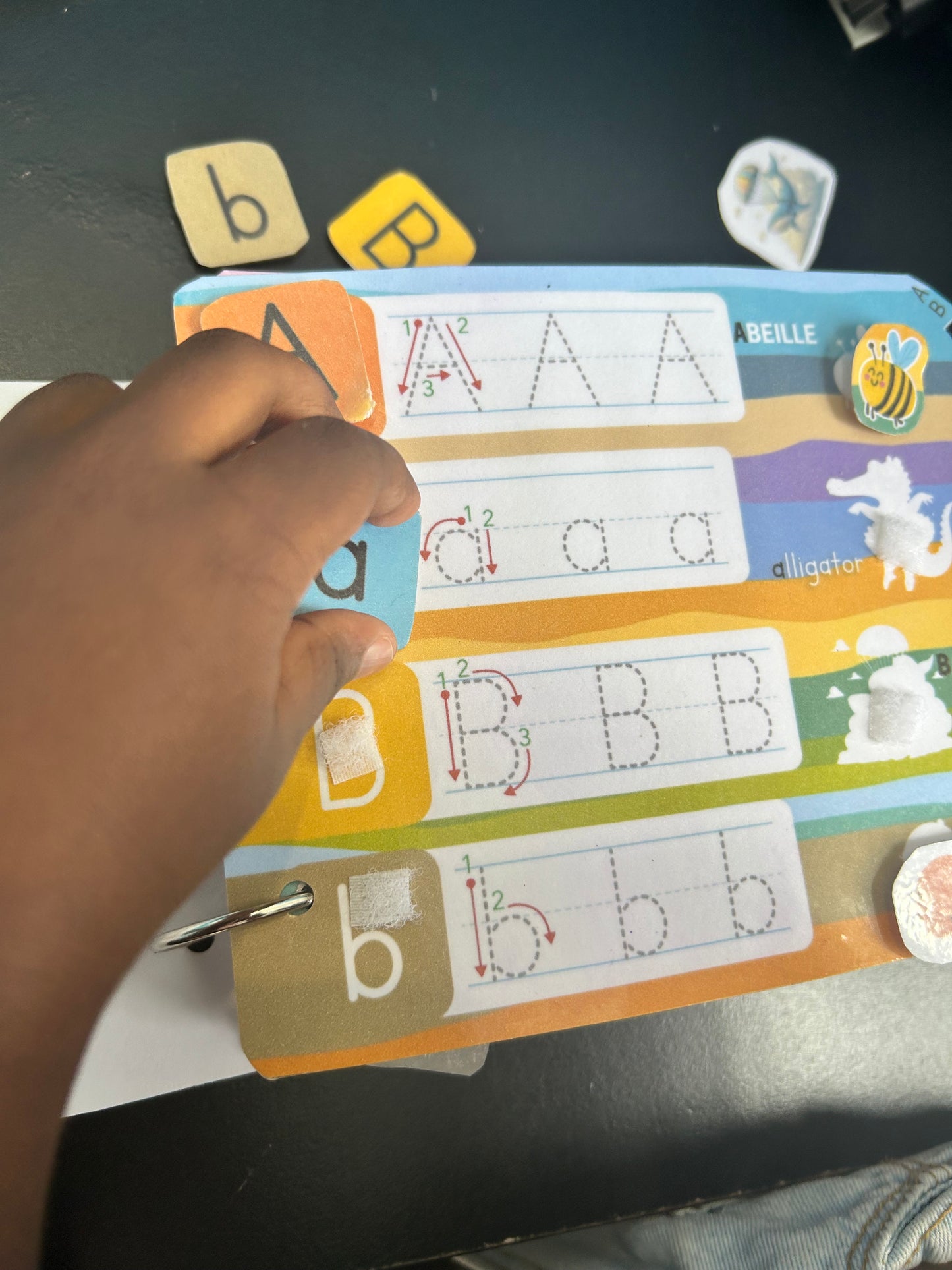 FUN ALPHABET : JE DÉCOUVRE, J’APPRENDS ET JE M’AMUSE